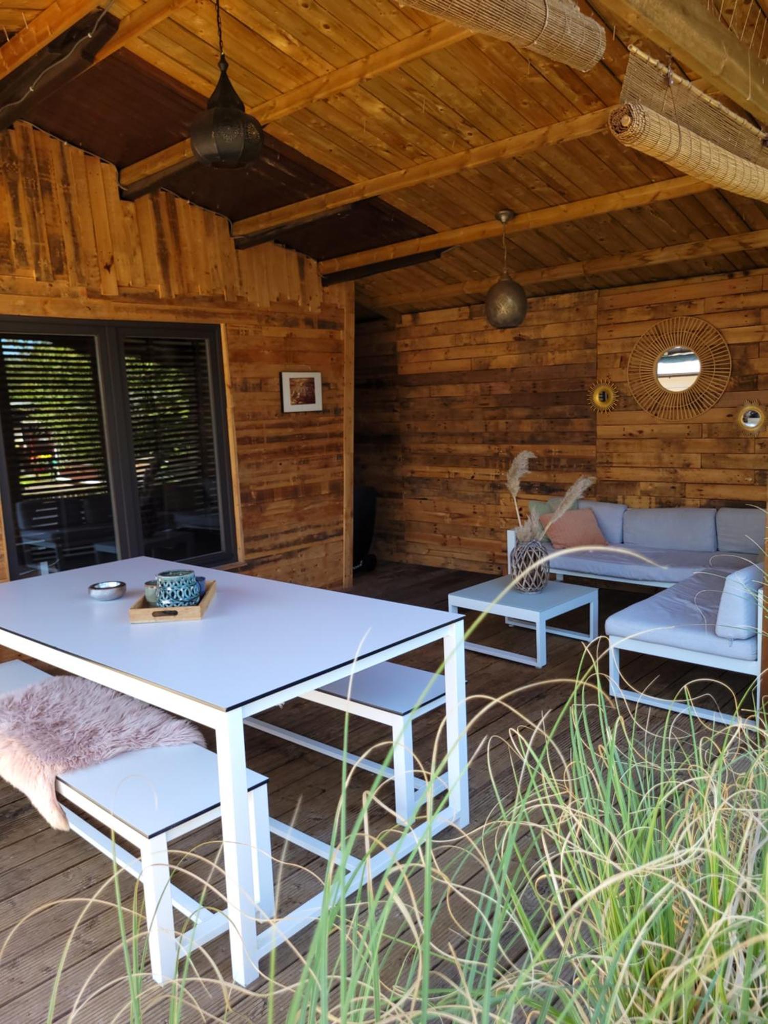 Rustig Gelegen Chalet Solvo Met Terras Aan Het Water Geel Εξωτερικό φωτογραφία